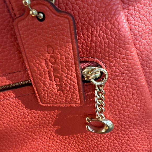 Stunning Coach Elise coral satchel - Picture 7 of 11